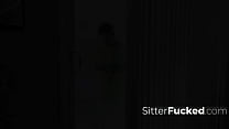 sex крошечная няня элли получила мужество шлюшки sitterfucked porn