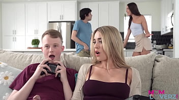sex катрина кольт и сара тейлор в фильме мачеха поменялась местами s2e4 porn