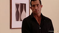 sex 彼が巨大なシャフトを引き抜いた瞬間ブロンドのポルノ面接官は彼のドキドキするスキルと激しさをテストすることにしました porn