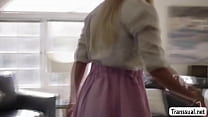sex агент по недвижимости трахается со своим клиентом porn