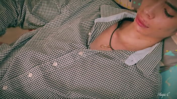 sex дрочу свой большой члентвинк в постели пока не кончу толстую порцию спермы мне бы очень хотелось чтобы вы взяли его porn