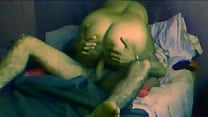 sex петера и неверная зрелая хотят почувствовать себя шлюхой и заканчивают тем что скачут на члене с пальцем в заднице porn