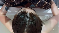 sex она отсосала член в душе и кончила в ротпотом легла спать и была взаимная мастурбация и кончила снова porn