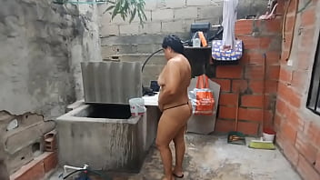 sex я вижу свою соседку у которой большая задница а ее мужа нет дома надеюсь ты не понимаешь что я смотрю на твою жену porn