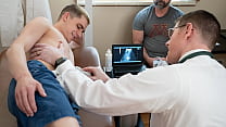 sex мясистый папочка развлекается собственной эрекцией в дырке пасынка на глазах у врача fuckcest porn