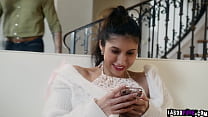 sex пенелопа вудс включает в себя обаяние и пытается убедить кена филса что на самом деле есть только один способ porn