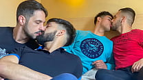 sex четверо решают собраться вместе для этого сексуального отпуска праздник грубого траха дикфоркэш porn