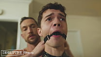 sex впервые над твинком доминирует странный пожилой мужчина итан синнс сэм леджер disruptivefilms porn