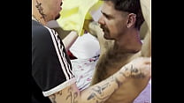 sex принимаю чудовищные члены в задницу завершено на красном porn