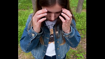sex я пошла на прогулку после траха дома и решила еще раз отсосать ему и проглотить сперму на природе porn