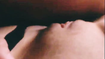 sex обильная сперма на моей киске во время горячего утреннего секса porn