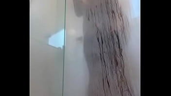 sex я пошел принять душ со своей подругойтранс а в итоге трахнул ее задницу на своей коже porn