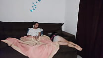 sex непослушная мачеха делит диван с сыном изза ремонта комнаты porn