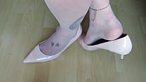 sex домашнем beige patent eks leather high heels and nylons shoeplay by isabellesandrine porn