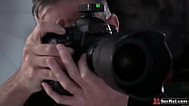 sex миниатюрная модель облизана и трахнута парнем и фотографом через двойное проникновение porn