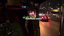 sex tuktukpatrol маленькая азиатская молодая женщина появляется для интенсивного секса porn