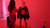 sex хэллоуин начался очень хорошо я трахнул большого кролика в ночном клубе реальное порно в ночном клубе porn