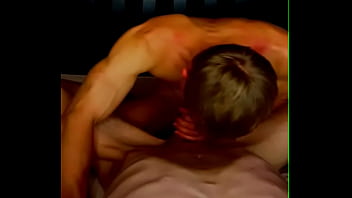 sex любопытный натурал позволил себе проникнуть в меня а затем проник в меня после нескольких рюмок в баре porn