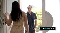 sex беременная домохозяйка дженнифер уайт трахается со своим соседом porn