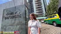 sex johntronx 18летняя пухленькая тайская молодая женщина лили позволяет мне кончить в нее porn