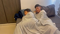 sex я прошу свою мачехумилфу разделить кровать в качестве предлога чтобы жестко ее трахнуть и вылить на нее свою сперму porn