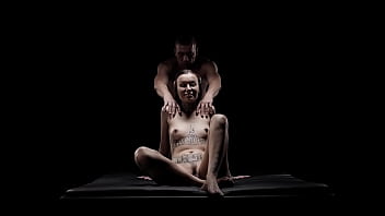 sex татуированная шлюха любит анальный кремовый пирог и экстремальные оргазмы со струей tabitha poison cumflation porn