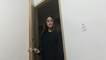 sex моя сводная сестра приходит скучающая и я трахаю ее ради развлечения никто нас не слышит porn