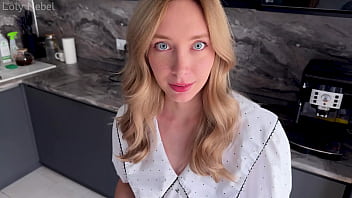 sex туристка была очень голодна и я накормил ее спермой porn