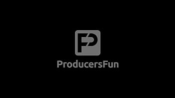 sex николь ария жестко трахается с режиссером во время интервью porn