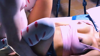 sex 生徒は教師を誘惑し休み時間に学校のトイレでセックスします porn