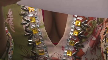 sex черная цыпочка с большими сиськами кэндис николь сосет и трахается с белым членом porn