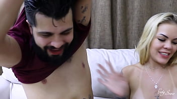 sex моя жена наняла блондинкуактрису с розовой киской чтобы мы занялись сексом я трахнул их обе задницы porn