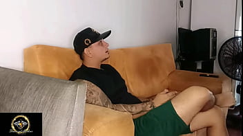 sex маленькая сучка дразнит меня и трахается porn
