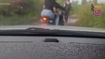 sex мой мужрогоносец полицейский чуть не увидел как я трахаюсь с огромным членом в машине porn