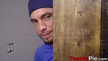 sex красотка дакота бернс достигла нирваны после того как тайлер стил кончил в нее porn
