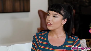 sex шина райдер получает сексуальное сообщение от незнакомца по имени литл пак и превращает эту встречу в жаркий секс porn