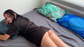 sex моя младшая сводная сестра разрешила мне кончить ей в задницу в качестве подарка на день рождения porn