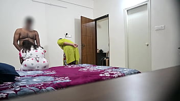 sex テルグ語のメイドヘマの前でファック porn