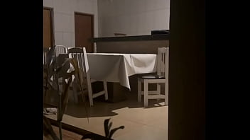 sex слитая непослушная девочка дает свою киску скрытой и кончает везде porn