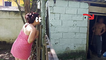 sex душ не работает замужняя женщина просит смотрителя фермы о помощи используя только полотенце и платит сексом porn