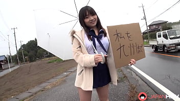 sex 巨乳の日本人女性持田美琴が車の中でチンポをしゃぶる無修正 porn