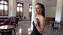 sex секретарша сосет и трахается с незнакомцем в офисе от первого лица porn