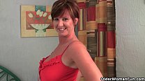 sex 英国の妻は見知らぬ人に指を犯されるのが大好きです porn